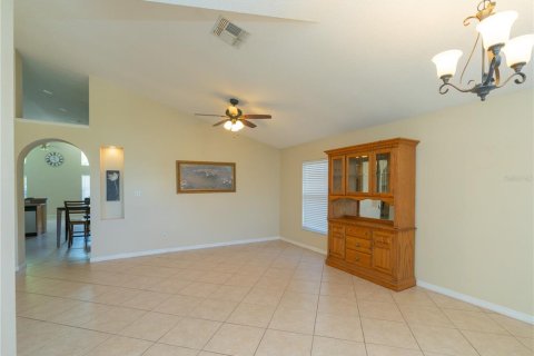 House in Orlando, Florida 3 bedrooms, 152.55 sq.m. № 1848527 - photo 3