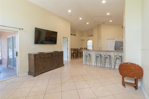 House in Orlando, Florida 3 bedrooms, 152.55 sq.m. № 1848527 - photo 9