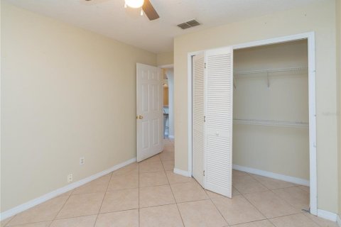 House in Orlando, Florida 3 bedrooms, 152.55 sq.m. № 1848527 - photo 17