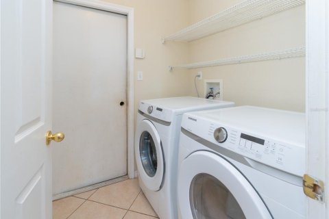 House in Orlando, Florida 3 bedrooms, 152.55 sq.m. № 1848527 - photo 22