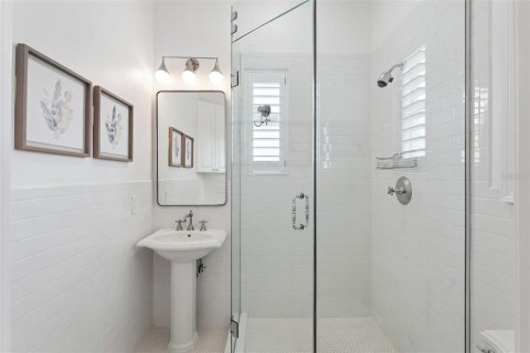 House in Winter Park, Florida 3 bedrooms, 222.87 sq.m. № 2122815 - photo 27