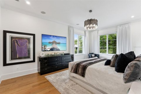 House in Winter Park, Florida 3 bedrooms, 222.87 sq.m. № 2122815 - photo 21