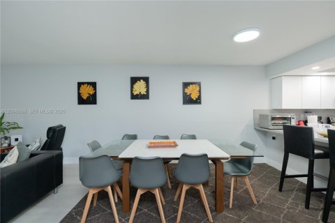 Copropriété à vendre à Weston, Floride: 2 chambres, 113.34 m2 № 2402335 - photo 8