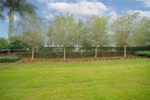Copropriété à vendre à Weston, Floride: 2 chambres, 113.34 m2 № 2402335 - photo 27