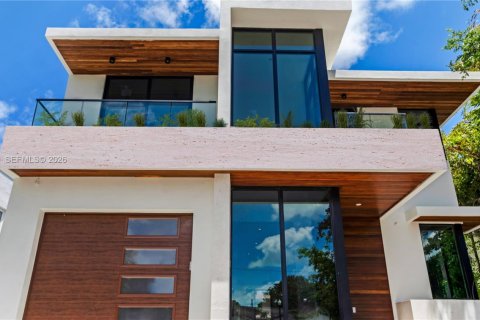 Casa en alquiler en Miami Beach, Florida, 4 dormitorios, 347.73 m2 № 2059734 - foto 4