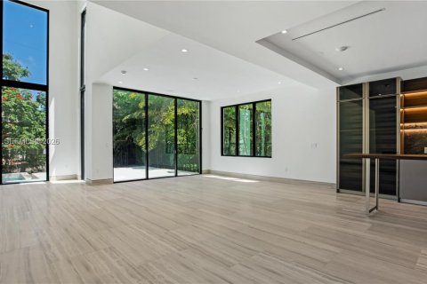 Casa en alquiler en Miami Beach, Florida, 4 dormitorios, 347.73 m2 № 2059734 - foto 10
