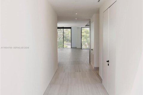 Casa en alquiler en Miami Beach, Florida, 4 dormitorios, 347.73 m2 № 2059734 - foto 7