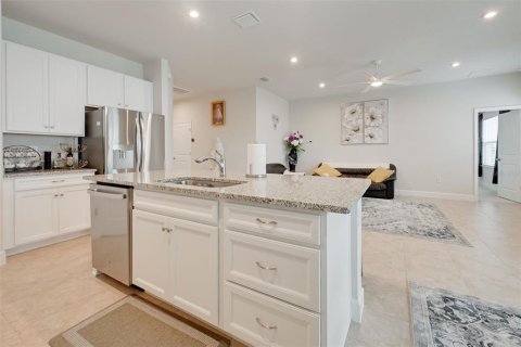 House in Parrish, Florida 4 bedrooms, 167.97 sq.m. № 2425906 - photo 10