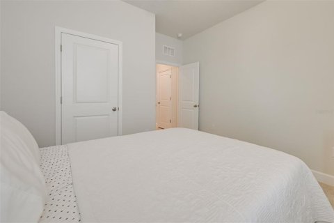 House in Parrish, Florida 4 bedrooms, 167.97 sq.m. № 2425906 - photo 15