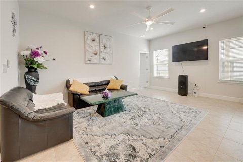 House in Parrish, Florida 4 bedrooms, 167.97 sq.m. № 2425906 - photo 7