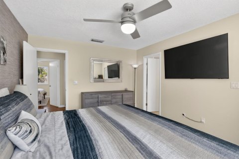 House in Dania Beach, Florida 3 bedrooms, 121.61 sq.m. № 2261955 - photo 21