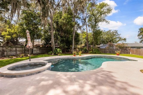 House in Longwood, Florida 4 bedrooms, 201.69 sq.m. № 2203293 - photo 2