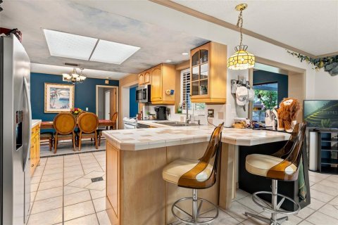 House in Longwood, Florida 4 bedrooms, 201.69 sq.m. № 2203293 - photo 10