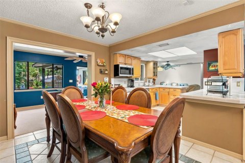 House in Longwood, Florida 4 bedrooms, 201.69 sq.m. № 2203293 - photo 7