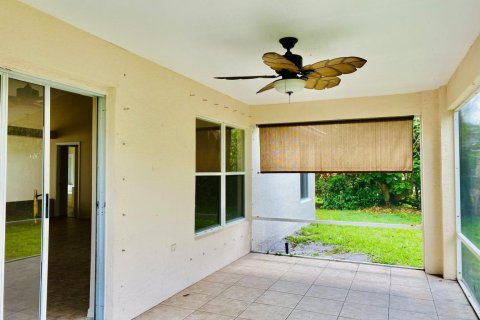 Villa ou maison à louer à Port St. Lucie, Floride: 3 chambres, 186.36 m2 № 2175771 - photo 13