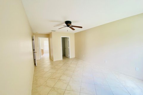 Villa ou maison à louer à Port St. Lucie, Floride: 3 chambres, 186.36 m2 № 2175771 - photo 18