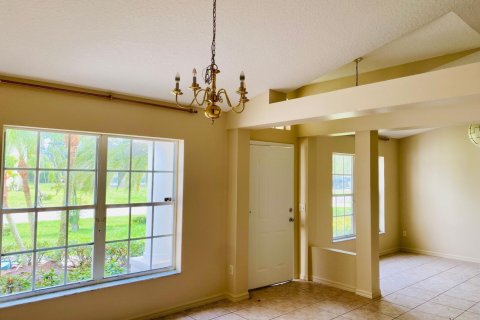 Villa ou maison à louer à Port St. Lucie, Floride: 3 chambres, 186.36 m2 № 2175771 - photo 10