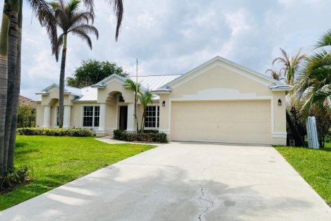 Villa ou maison à Port St. Lucie, Floride 3 chambres, 186.36 m2 № 2175771