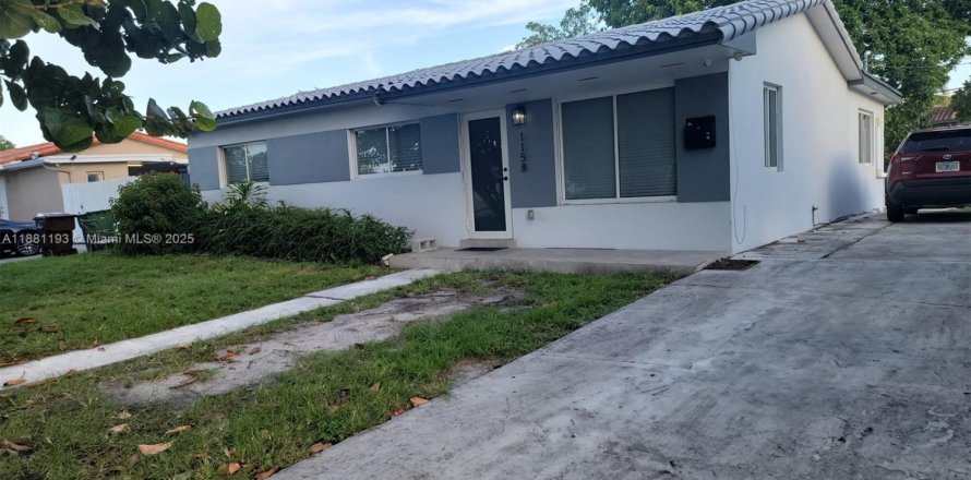 Casa en Hialeah, Florida 4 dormitorios, 144.37 m2 № 1925272