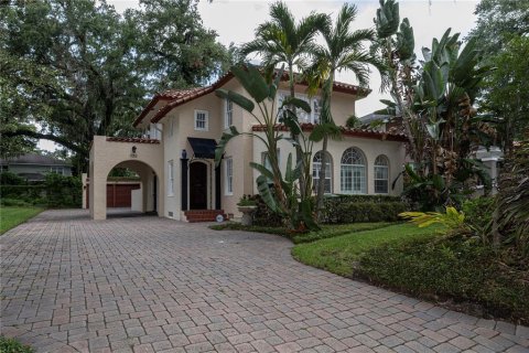 Casa en alquiler en Orlando, Florida, 4 dormitorios, 196.21 m2 № 1918467 - foto 1