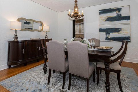 Casa en alquiler en Orlando, Florida, 4 dormitorios, 196.21 m2 № 1918467 - foto 9