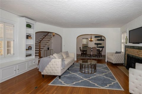 Casa en alquiler en Orlando, Florida, 4 dormitorios, 196.21 m2 № 1918467 - foto 7