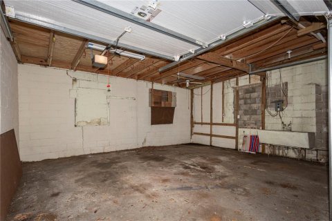 Casa en alquiler en Orlando, Florida, 4 dormitorios, 196.21 m2 № 1918467 - foto 26