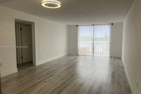 Купить кондоминиум в Майами-Бич, Флорида 2 спальни, 101.45м2, № 2043415 - фото 11