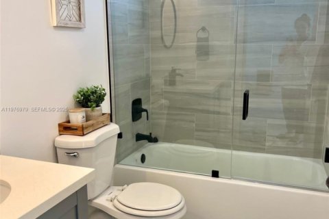 Купить кондоминиум в Майами-Бич, Флорида 2 спальни, 101.45м2, № 2043415 - фото 21