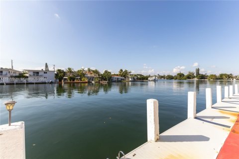 Купить кондоминиум в Майами-Бич, Флорида 2 спальни, 101.45м2, № 2043415 - фото 5