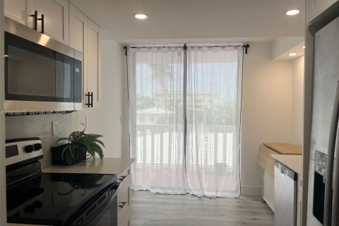 Купить кондоминиум в Майами-Бич, Флорида 2 спальни, 101.45м2, № 2043415 - фото 13