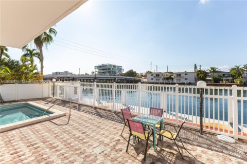 Купить кондоминиум в Майами-Бич, Флорида 2 спальни, 101.45м2, № 2043415 - фото 9