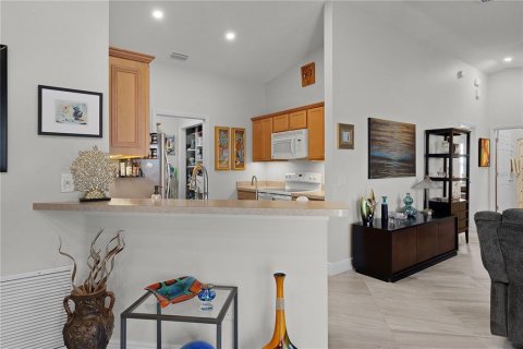 Casa en venta en The Villages, Florida, 2 dormitorios, 110.37 m2 № 1908635 - foto 13