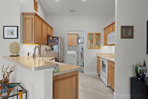 Casa en venta en The Villages, Florida, 2 dormitorios, 110.37 m2 № 1908635 - foto 11