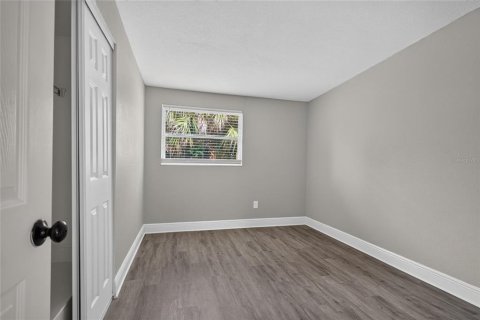 House in Winter Haven, Florida 4 bedrooms, 97.36 sq.m. № 2204108 - photo 30