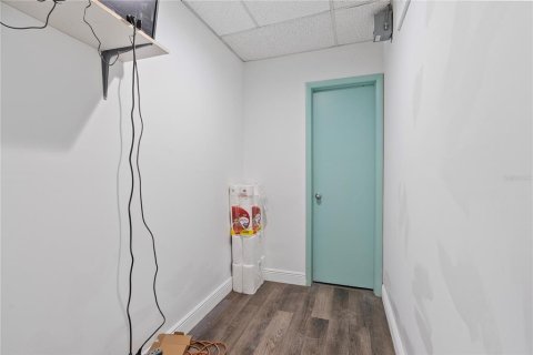 Commercial property in Tampa, Florida 348.76 sq.m. № 1843383 - photo 15