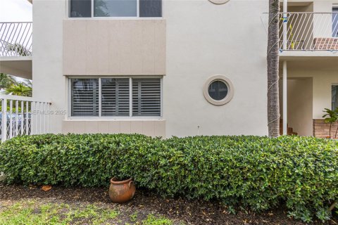 Снять в аренду кондоминиум в Майами, Флорида 1 спальня, 64.75м2, № 1989567 - фото 11