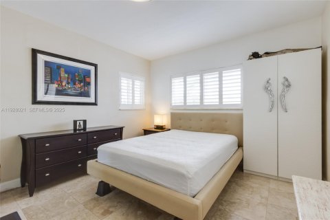 Снять в аренду кондоминиум в Майами, Флорида 1 спальня, 64.75м2, № 1989567 - фото 8