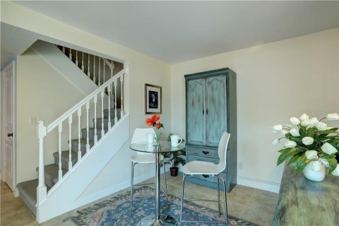 Townhouse in Vero Beach, Florida 2 bedrooms, 115.57 sq.m. № 2377702 - photo 18