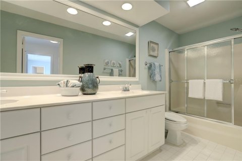 Townhouse in Vero Beach, Florida 2 bedrooms, 115.57 sq.m. № 2377702 - photo 29