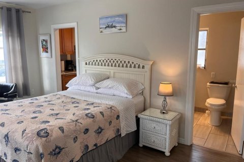 Снять в аренду квартиру в Сарасота, Флорида 2 комнаты, 46.45м2, № 1360028 - фото 4