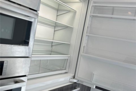 Condominio en alquiler en Miami, Florida, 1 dormitorio, 87.05 m2 № 2011251 - foto 9