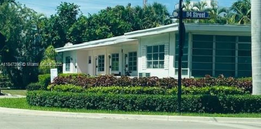 Apartamento en Bay Harbor Islands, Florida 1 dormitorio, 55.74 m2 № 1980114