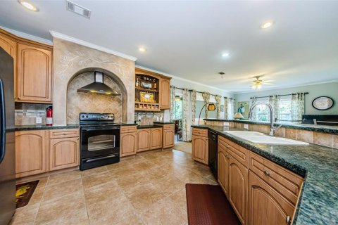 Casa en alquiler en Port Richey, Florida, 3 dormitorios, 213.21 m2 № 1674026 - foto 17