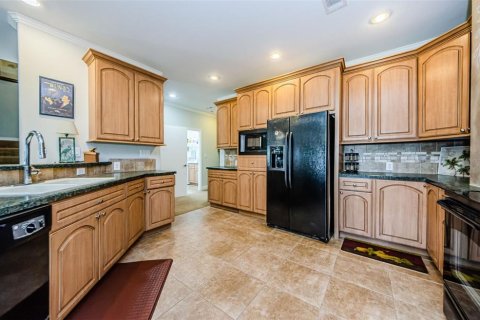 House in Port Richey, Florida 3 bedrooms, 213.21 sq.m. № 1674026 - photo 19