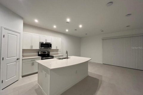 Adosado en alquiler en Sarasota, Florida, 3 dormitorios, 131.64 m2 № 1742829 - foto 12