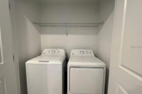 Adosado en alquiler en Sarasota, Florida, 3 dormitorios, 131.64 m2 № 1742829 - foto 17