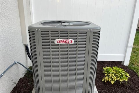 Adosado en alquiler en Sarasota, Florida, 3 dormitorios, 131.64 m2 № 1742829 - foto 28