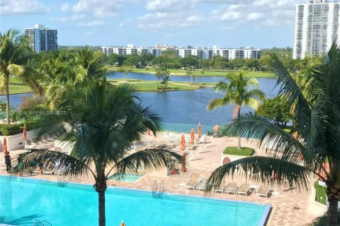 Купить кондоминиум в Авентура, Флорида 2 спальни, 121.89м2, № 1990376 - фото 19