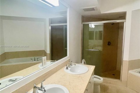 Купить кондоминиум в Авентура, Флорида 2 спальни, 121.89м2, № 1990376 - фото 12